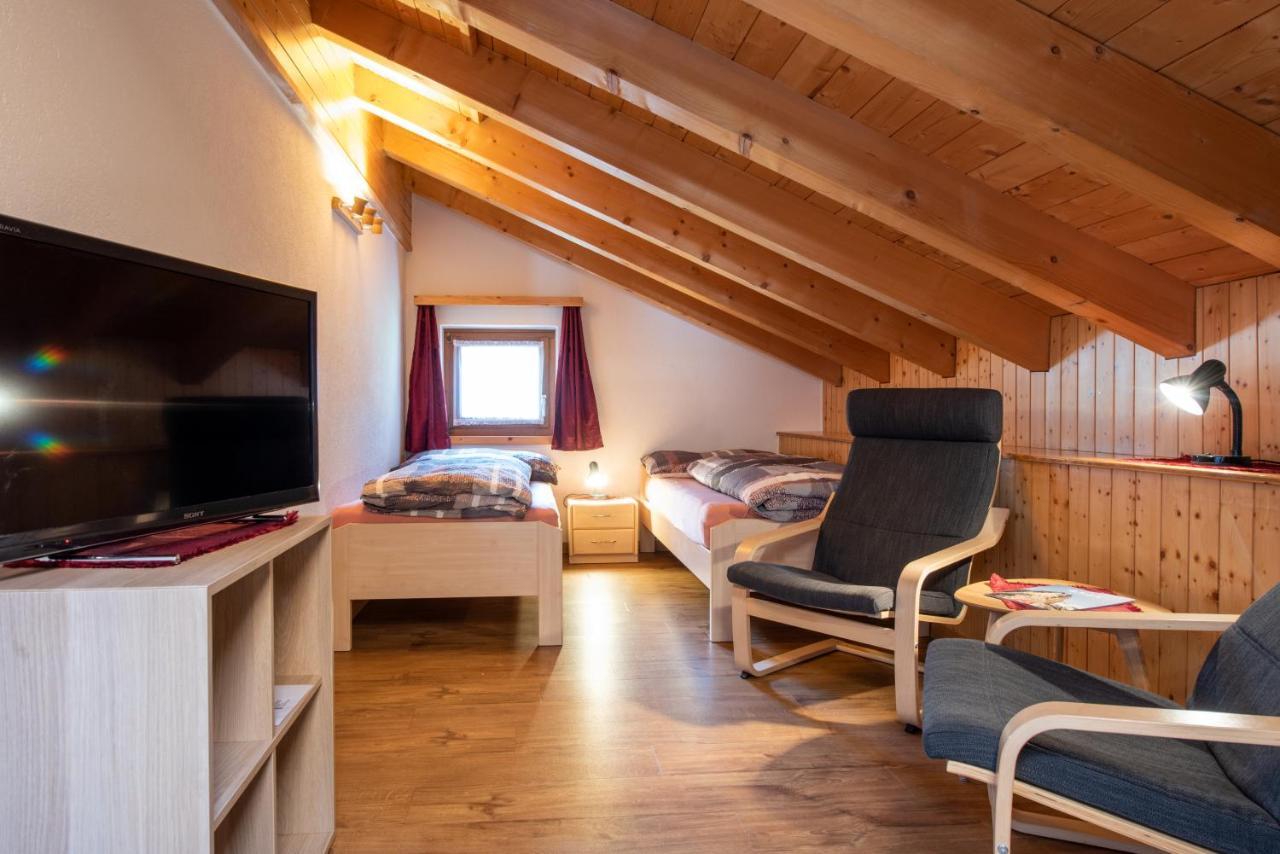 Haus Avalanche Lägenhet Saas Fee Rum bild