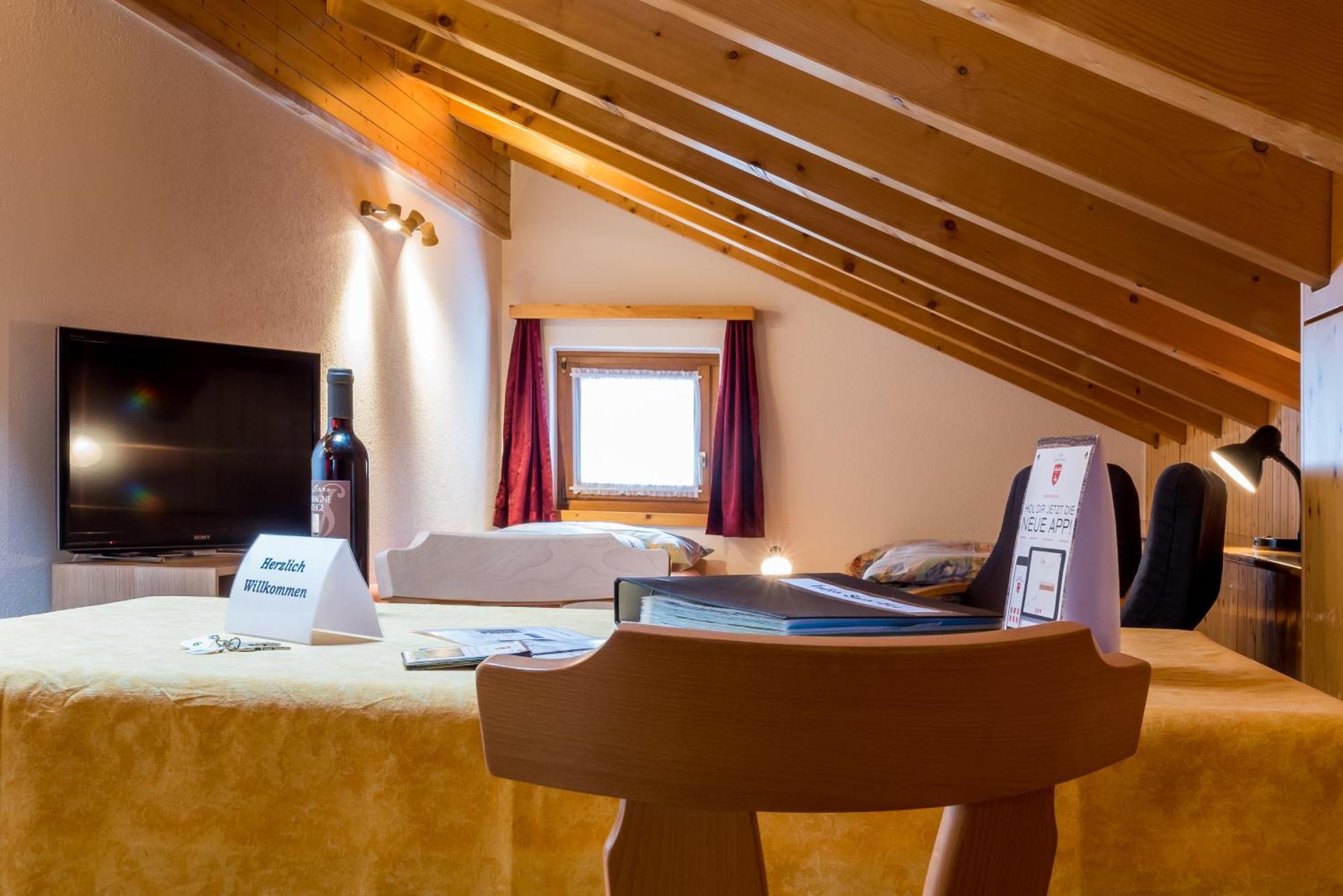Haus Avalanche Lägenhet Saas Fee Rum bild